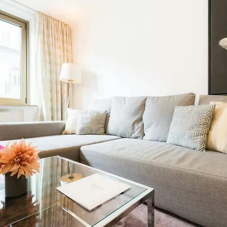 Taianomainen Arktinen Unelmakoti Rovaniemen Sydamessa Lahella Lapin Luontoa Apartment Rovaniemi